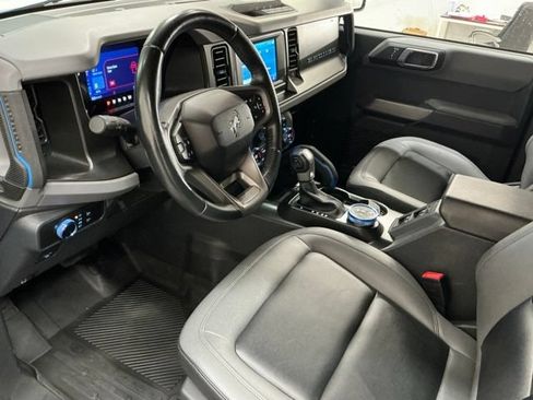 Used 2023 Ford Bronco Black Diamond AWD/4WD image 16