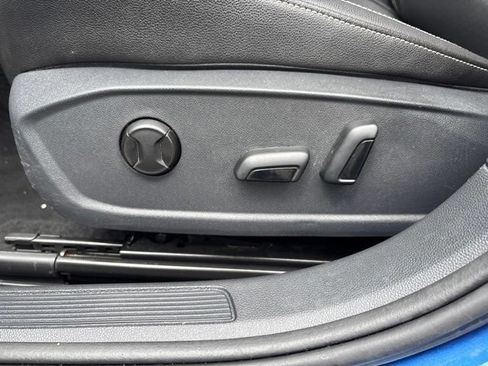 Used 2024 Volkswagen Jetta SE FWD image 12