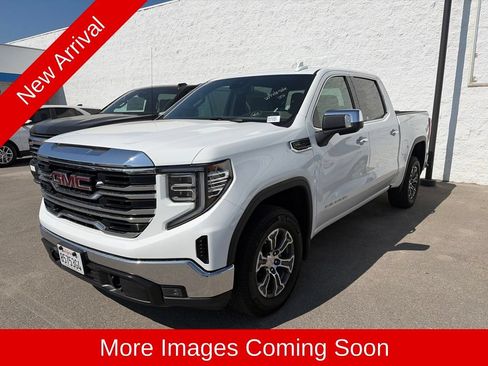 Used 2026 GMC Sierra 1500 SLT RWD image 5