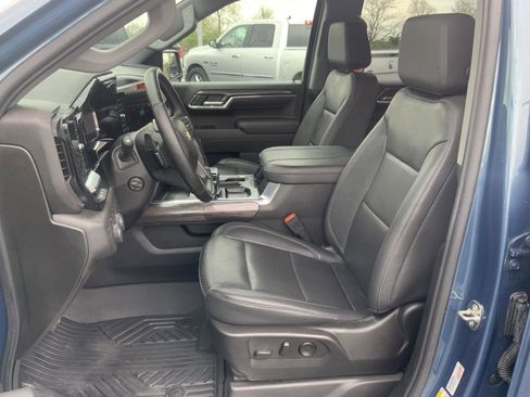 Used 2024 Chevrolet Silverado 1500 LTZ w/ LTZ Premium Package image 26
