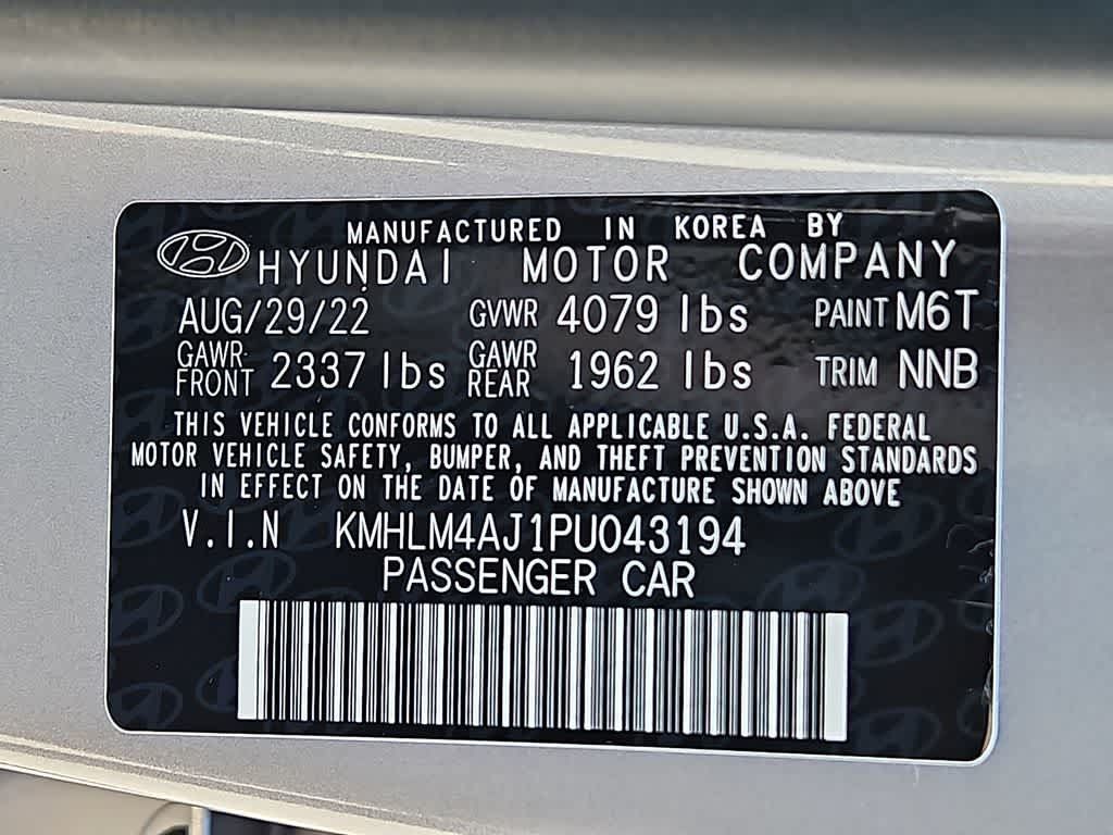 Used 2023 Hyundai Elantra Blue FWD image 27