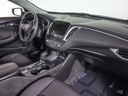 Used 2024 Chevrolet Malibu LT image 26