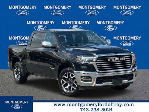 Used 2025 RAM 1500 Laramie AWD/4WD image 1