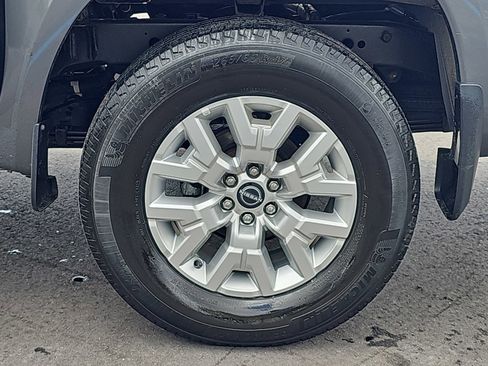 Used 2023 Nissan Frontier SV w/ SV Convenience Package AWD/4WD image 32
