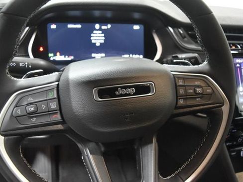 New 2025 Jeep Grand Cherokee L Laredo w/ Luxury Tech Group I image 12