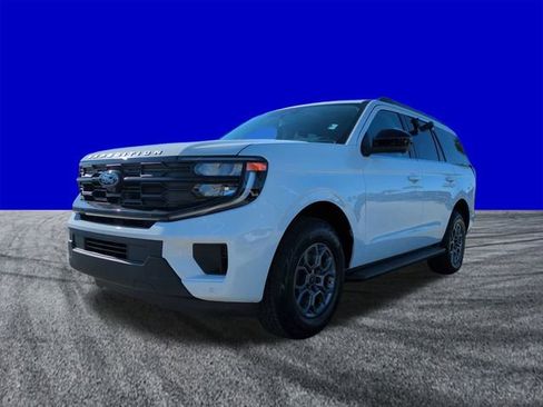 New 2026 Ford Expedition Active image 8