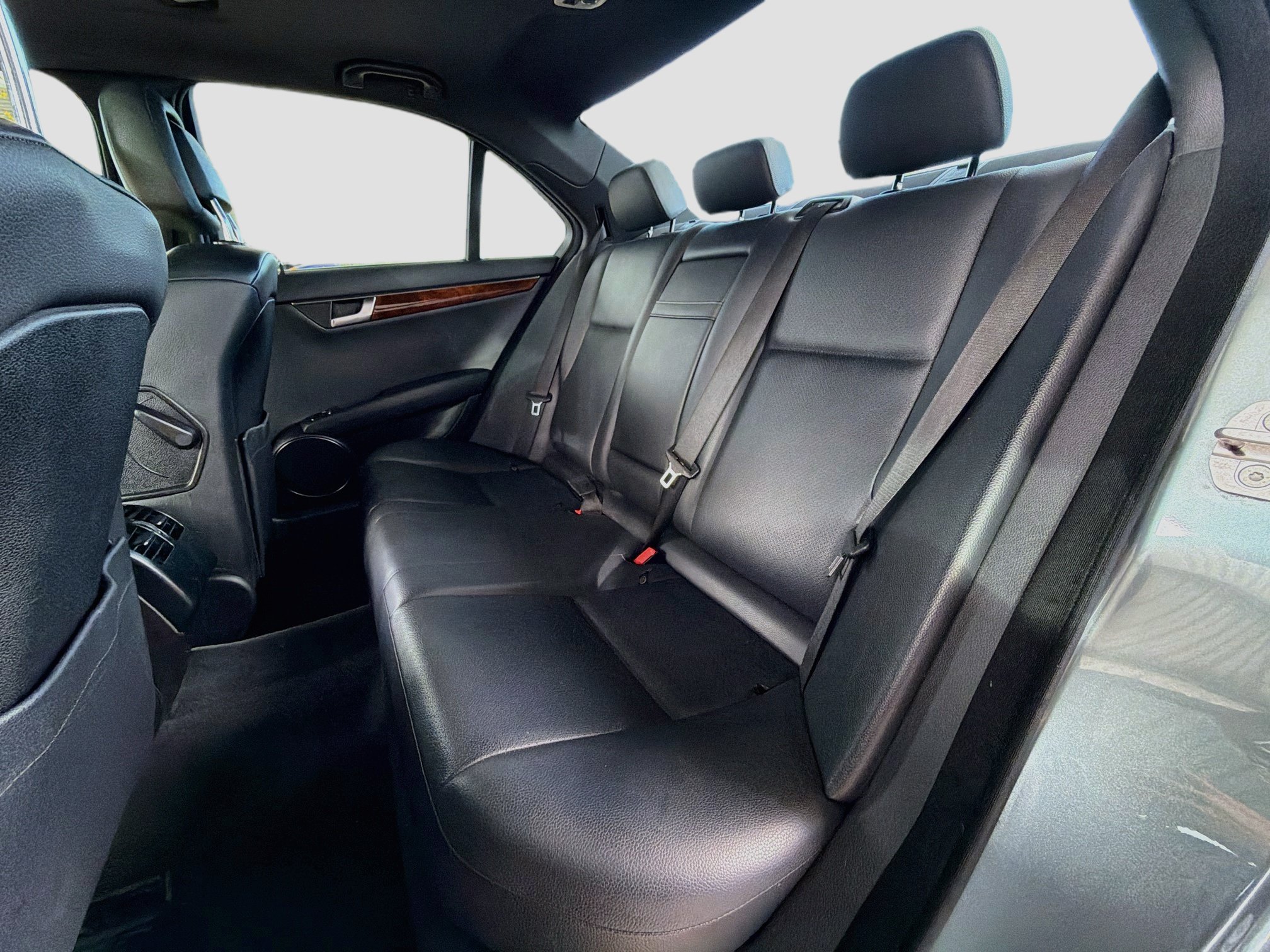Used 2012 Mercedes-Benz C 300 4MATIC Sedan image 25