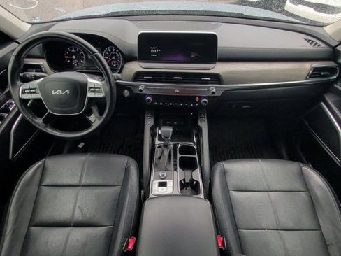 Used 2022 Kia Telluride EX FWD image 16