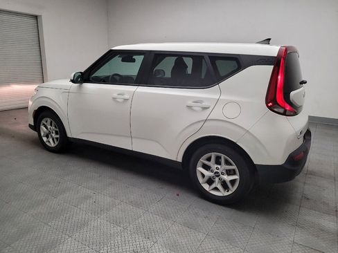Used 2022 Kia Soul LX w/ Technology Package FWD image 3