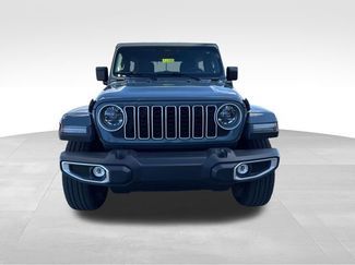 Used 2025 Jeep Wrangler Unlimited Sahara AWD/4WD video 2