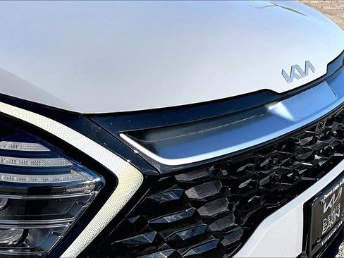 Certified 2023 Kia Sportage SX image 30