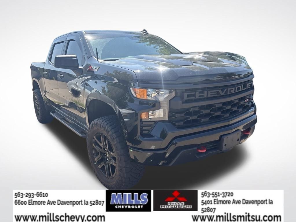 Used 2023 Chevrolet Silverado 1500 Custom Trail Boss AWD/4WD image 1
