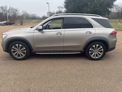 Used 2020 Mercedes-Benz GLE 350 image 3