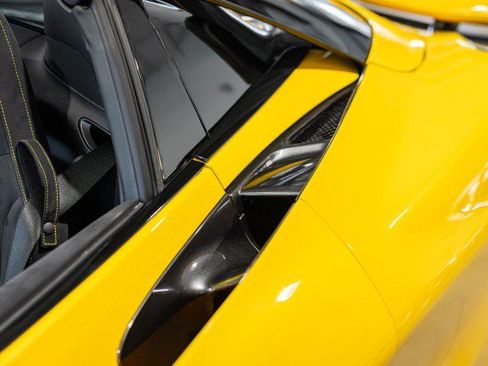 Used 2021 McLaren 720S Performance RWD image 25