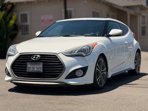Used 2016 Hyundai Veloster Turbo w/ Option Group 04 FWD image 5