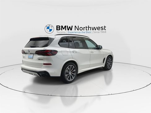 New 2026 BMW X5 M60i AWD/4WD image 3