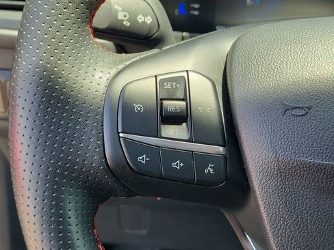 Used 2024 Ford Escape ST-Line w/ Cold Weather Package FWD image 23