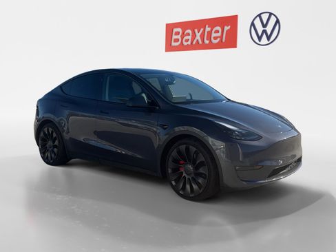 Used 2023 Tesla Model Y Performance image 1
