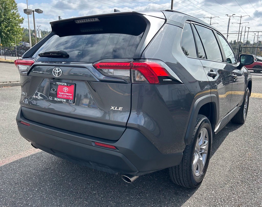 Certified 2025 Toyota RAV4 XLE FWD image 5