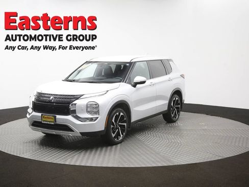Used 2024 Mitsubishi Outlander SE AWD/4WD image 54