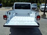New 2025 Jeep Gladiator Sport image 5