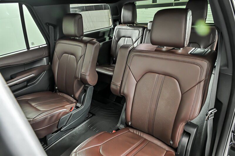 Used 2022 Ford Expedition Limited AWD/4WD image 18