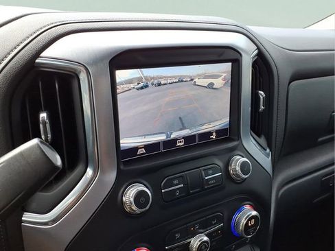 Used 2022 GMC Sierra 1500 SLT w/ X31 Off-Road Package image 28