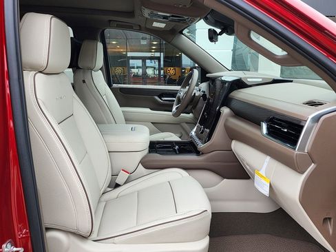 New 2026 GMC Yukon Denali w/ Denali Reserve Package AWD/4WD image 47