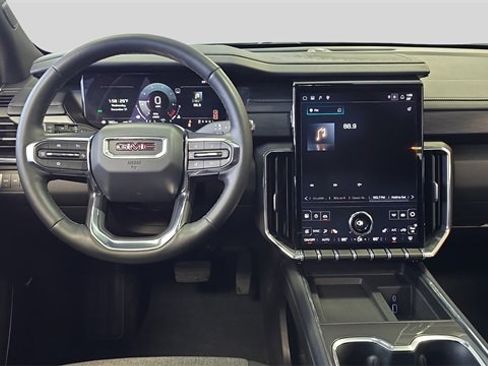 Used 2025 GMC Acadia Elevation image 9