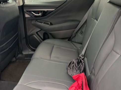 Used 2023 Subaru Outback Limited image 13