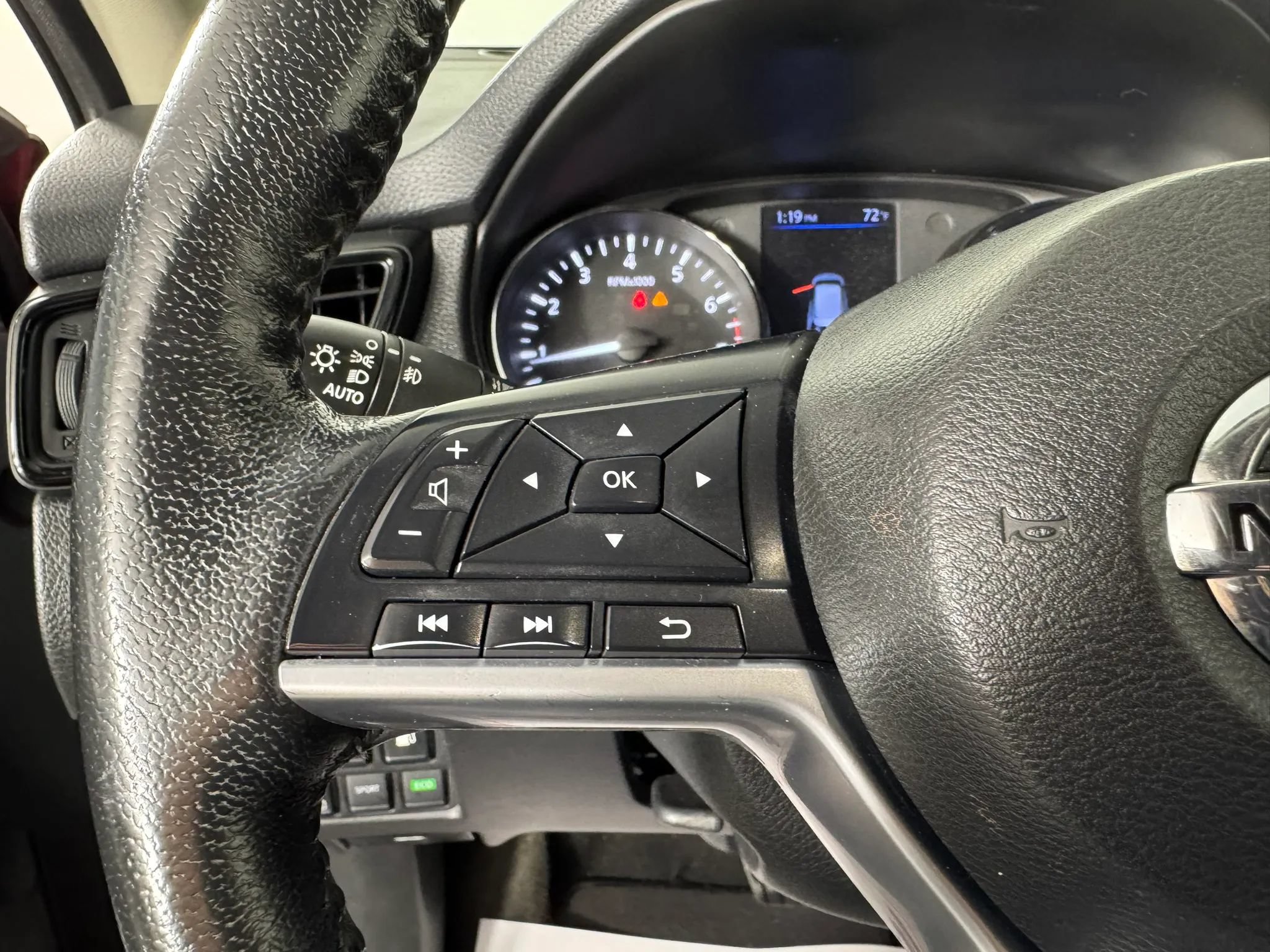Used 2020 Nissan Rogue SL w/ Premium Package AWD/4WD image 15