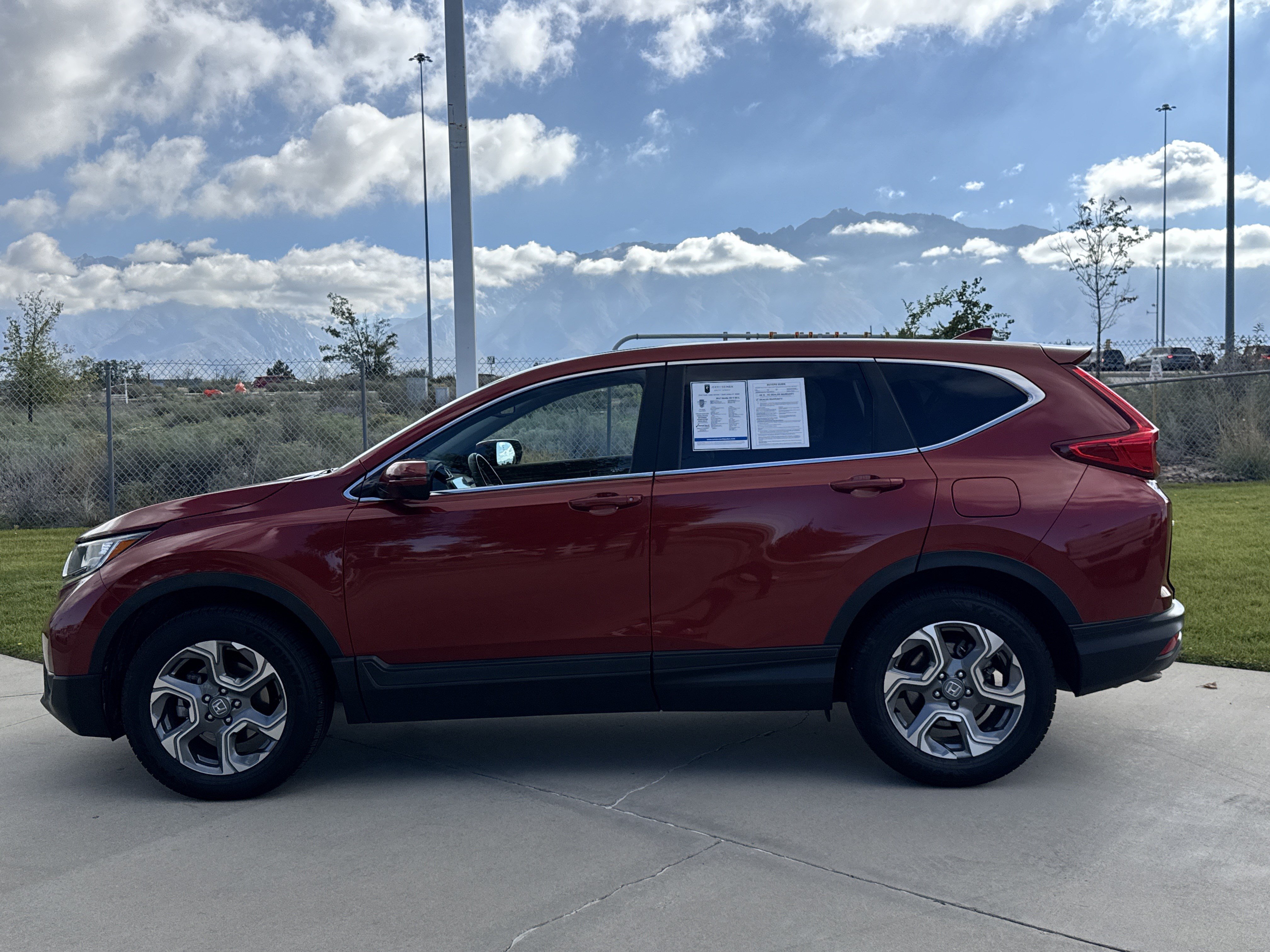 Used 2017 Honda CR-V EX-L image 2