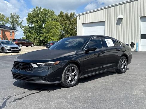 Used 2023 Honda Accord EX image 3