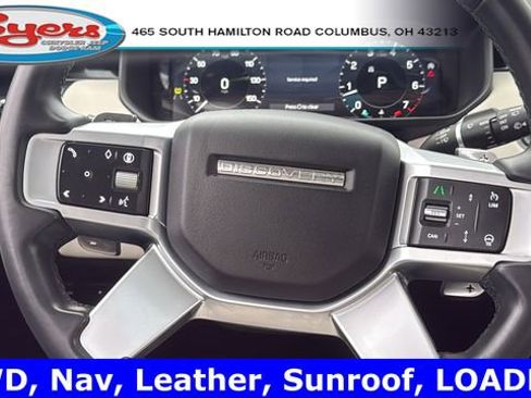 Used 2024 Land Rover Discovery S image 13