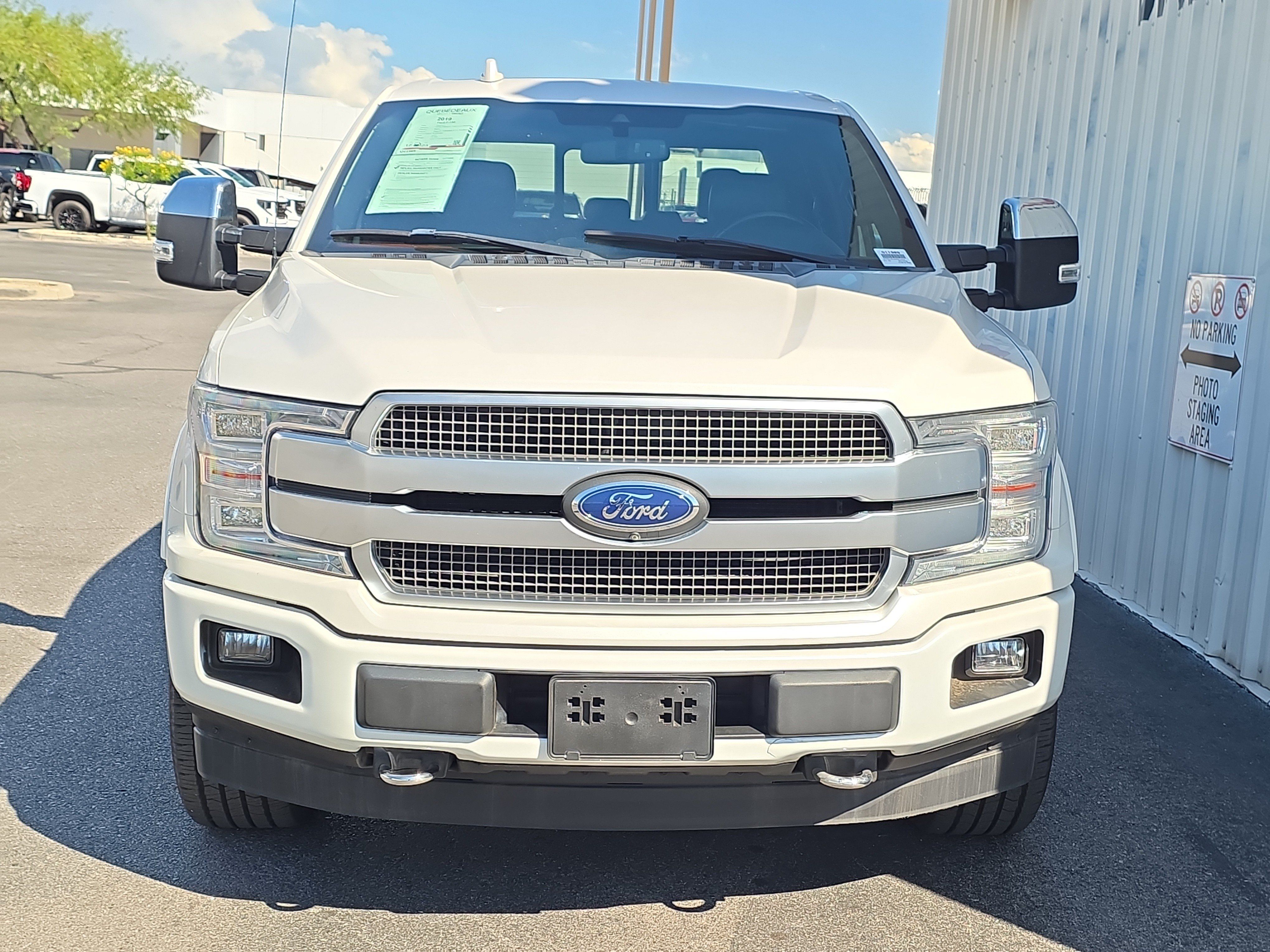 Used 2019 Ford F150 Platinum w/ Equipment Group 701A Luxury AWD/4WD image 2