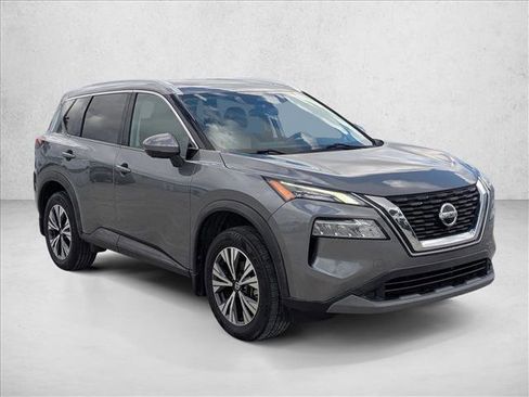 Used 2021 Nissan Rogue SV w/ Premium Package FWD image 3
