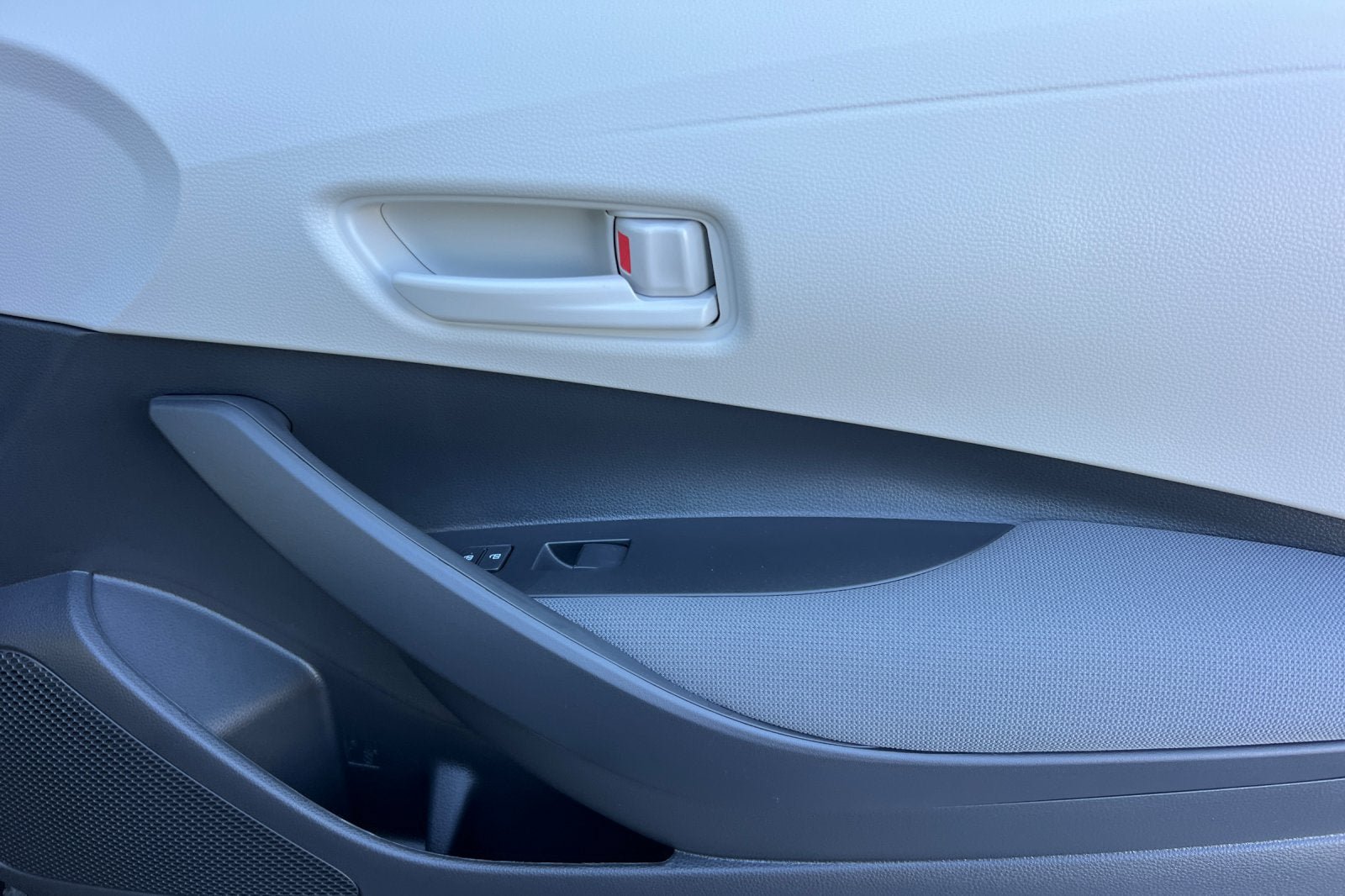 New 2027 Toyota Corolla LE FWD image 16