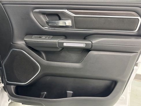 Used 2025 RAM 1500 Laramie image 30