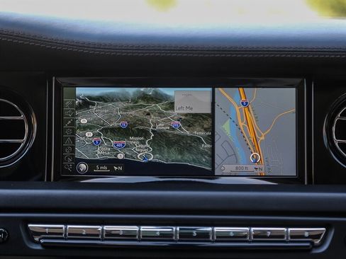 Used 2013 Rolls-Royce Phantom Sedan image 19