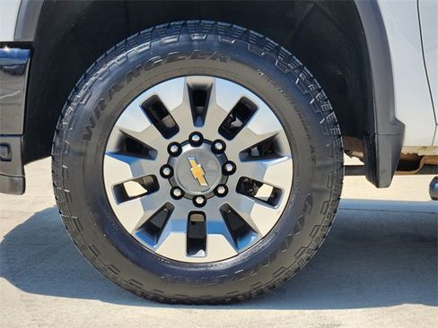 Certified 2024 Chevrolet Silverado 2500 Custom w/ Custom Value Package image 11