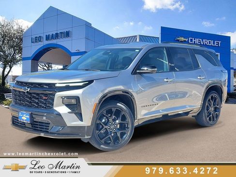 Used 2024 Chevrolet Traverse RS w/ LPO, Floor Liner Package image 1