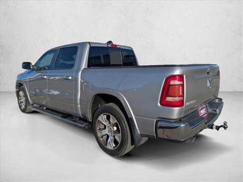 Used 2020 RAM 1500 Laramie AWD/4WD image 8