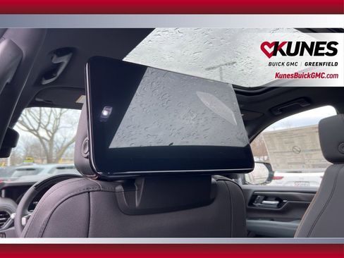 New 2026 GMC Yukon XL AT4 image 37