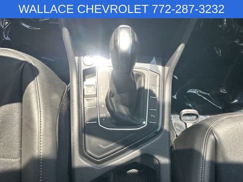 Used 2020 Volkswagen Tiguan SE R-Line FWD image 21