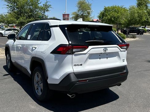 New 2025 Toyota RAV4 XLE image 4