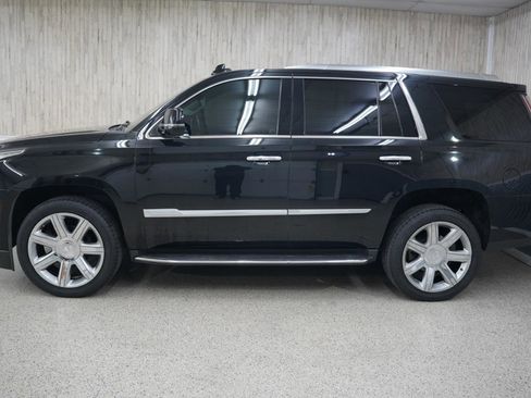 Used 2020 Cadillac Escalade Luxury image 5