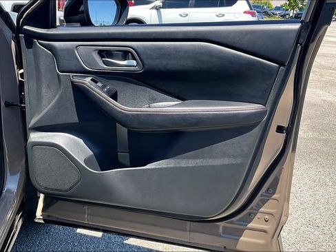 Certified 2025 Nissan Rogue SV AWD/4WD image 27