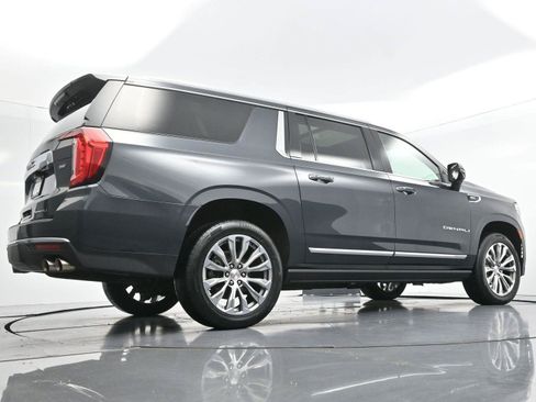 Used 2021 GMC Yukon XL Denali w/ Denali Premium Package AWD/4WD image 53