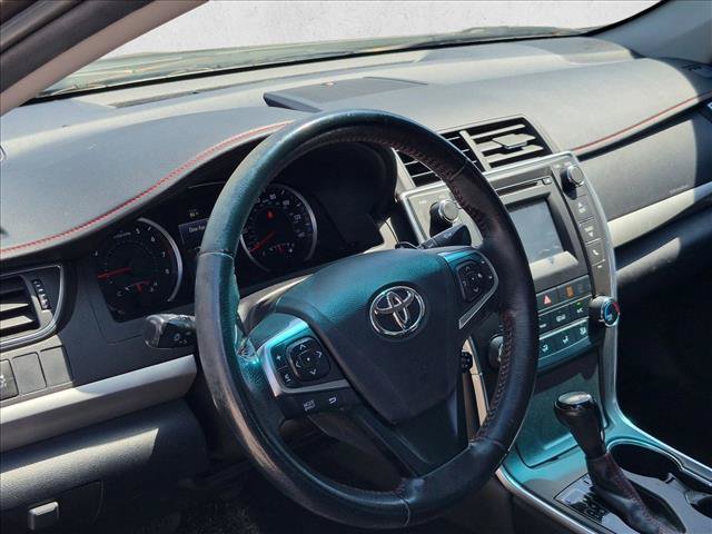 Used 2017 Toyota Camry SE FWD image 6