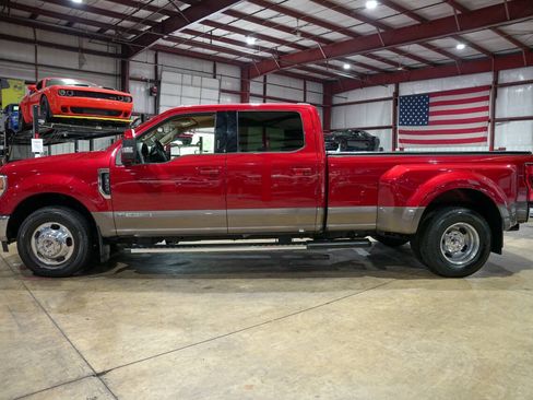 Used 2022 Ford F350 Lariat w/ Lariat Ultimate Package RWD image 4